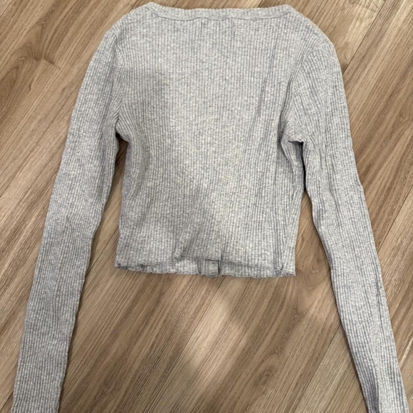 Gray Ribbed Button-Up Cardigan - Picture 3 of 3